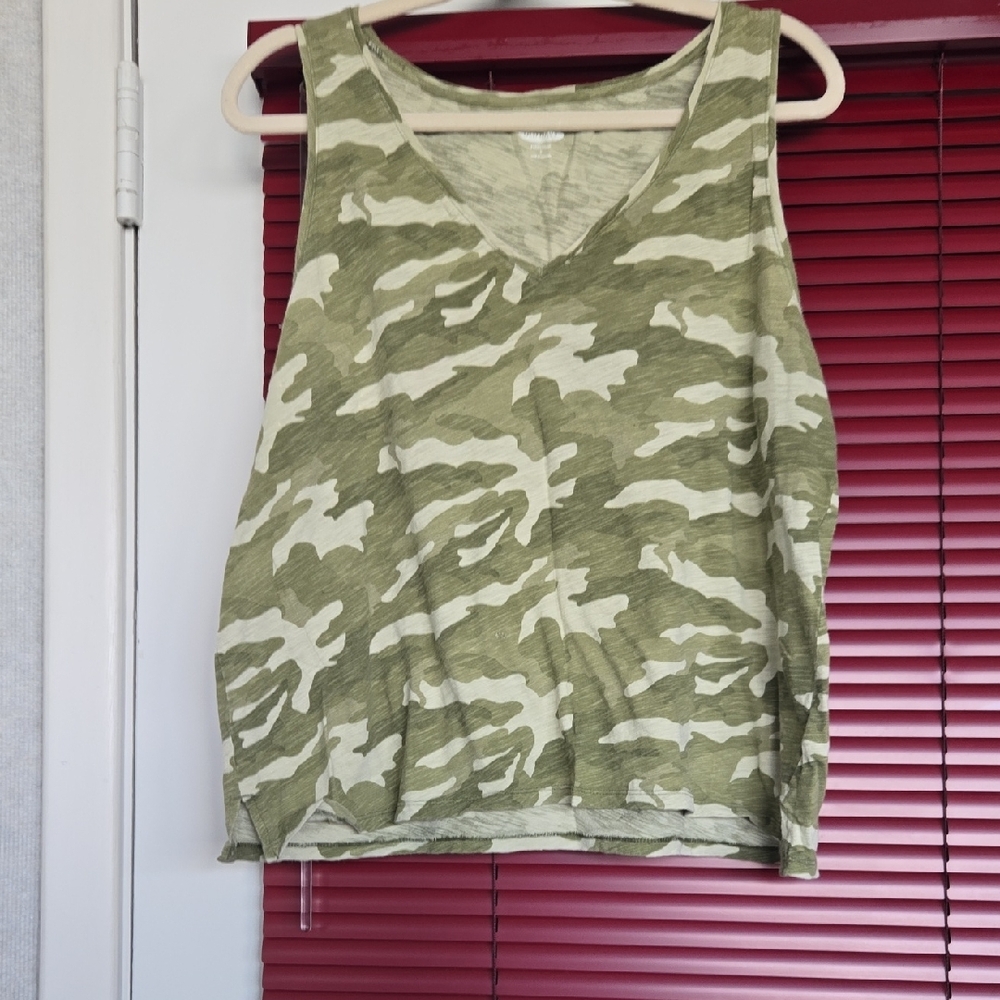 Old Navy Camo Tank Top